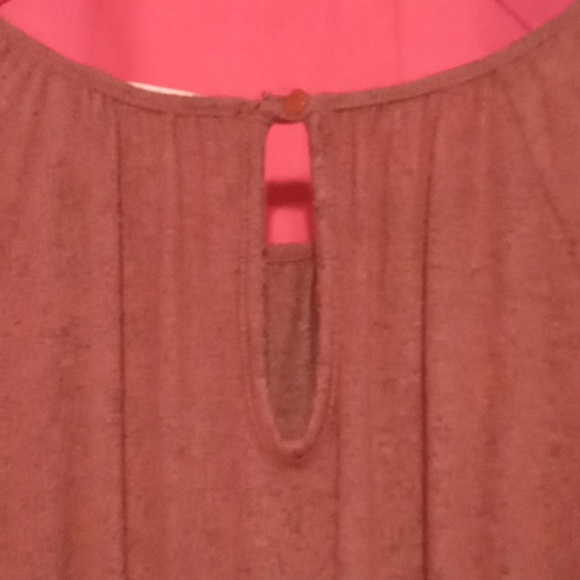 One peice - Picture 3 of 4